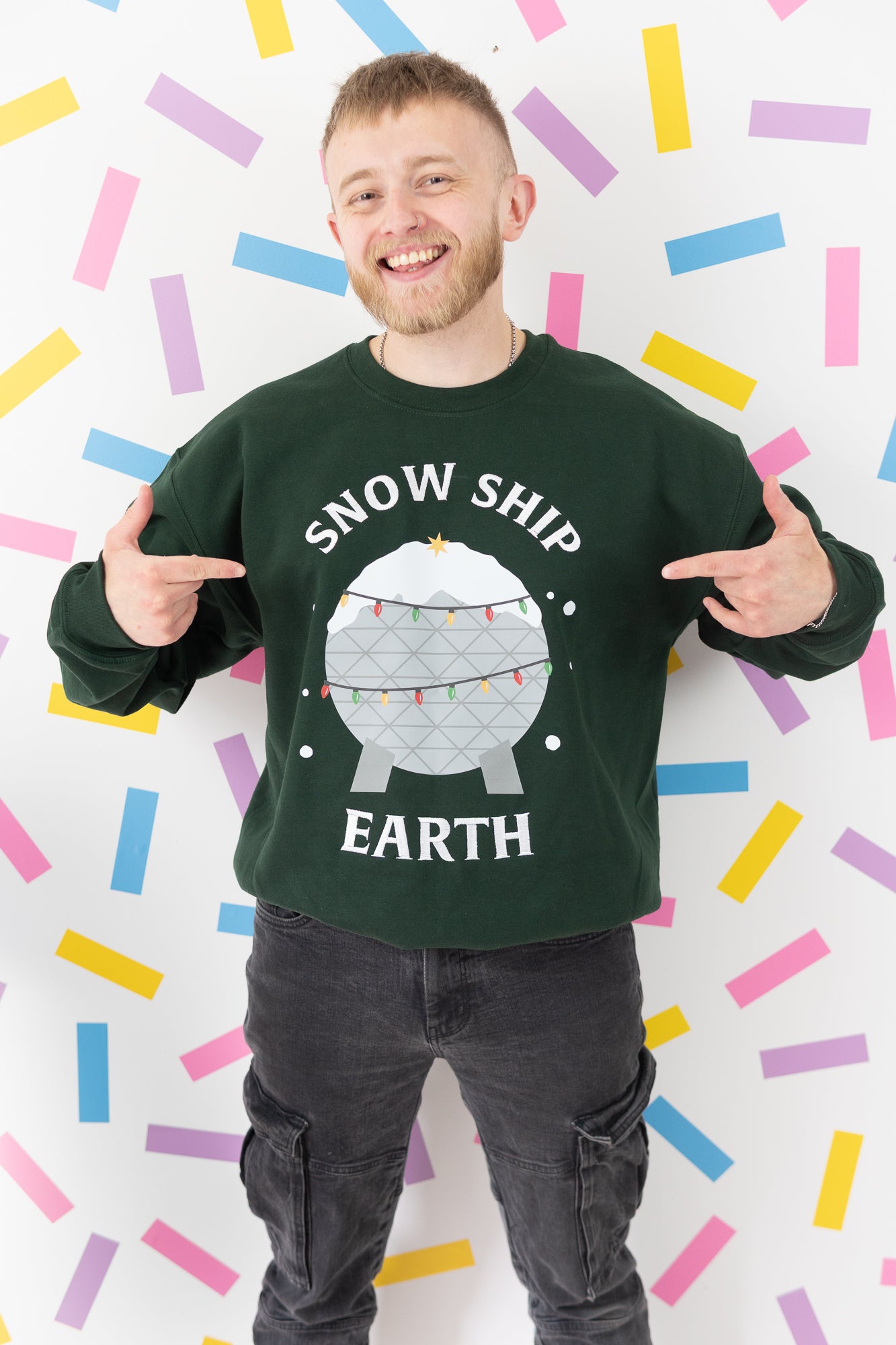 Snow Ship Earth – Forrest Green Christmas Jumper