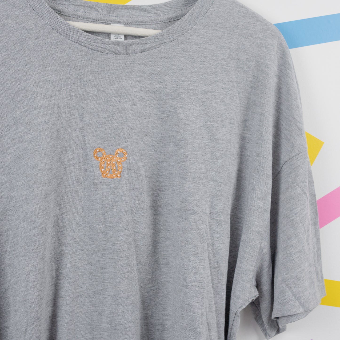 Sample - Mickey Pretzel Grey Women's Crop T-Shirt